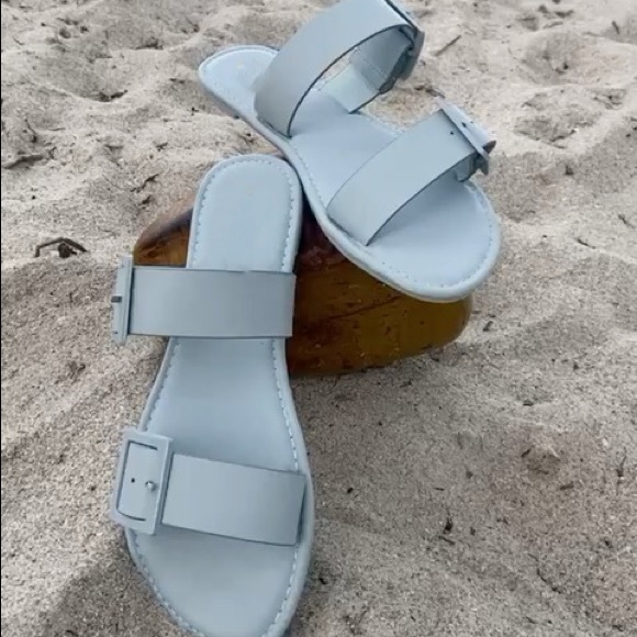 Blue Qupid sandals brand new - Picture 2 of 2